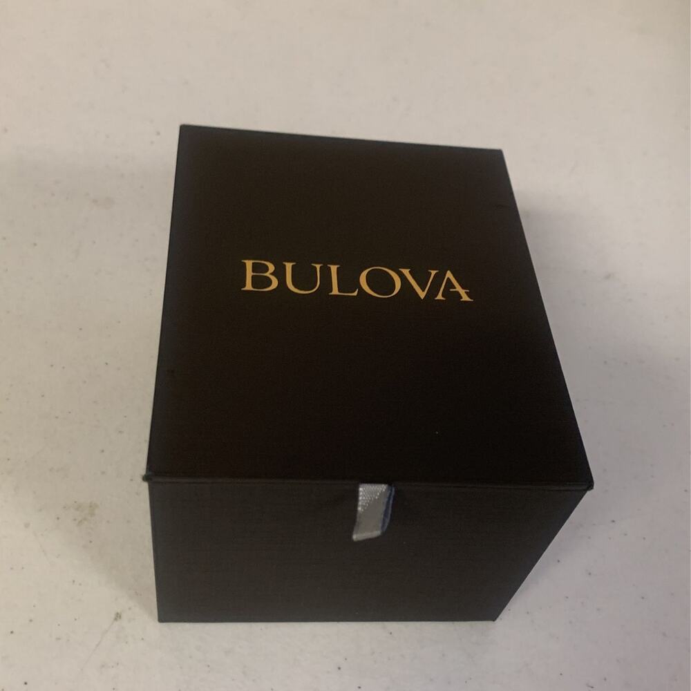 Men's Bulova Futuro Modern Classic Two-Tone Watch with Blue Dial - Model… - Picture 8 of 9